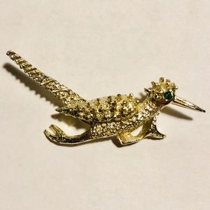 Roadrunner Pin